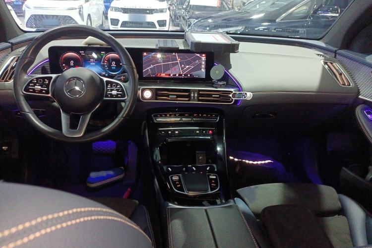 Used Mercedes-Benz EQC 2022 Facelift EQC 400 4MATIC Interior 2