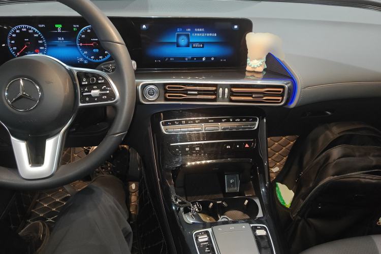 Used Mercedes-Benz EQC 2022-Year Restyled EQC 350 4MATIC Interior 2