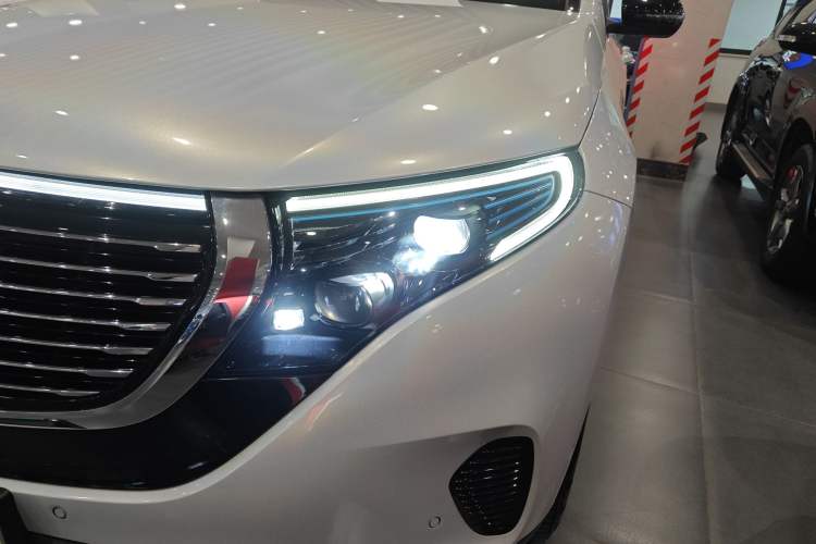 Used Mercedes-Benz EQC 2022-Year Restyled EQC 350 4MATIC Left Front Headlight