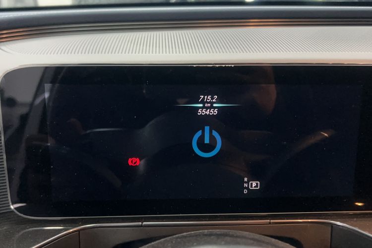 Used Mercedes-Benz EQC 2022 Facelift EQC 400 4MATIC Odometer Close Up