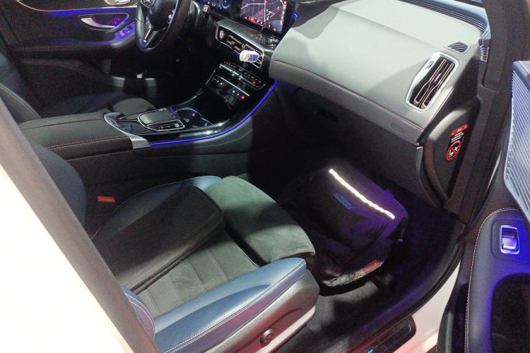 Used Mercedes-Benz EQC 2022 Facelift EQC 400 4MATIC Right Front Seat