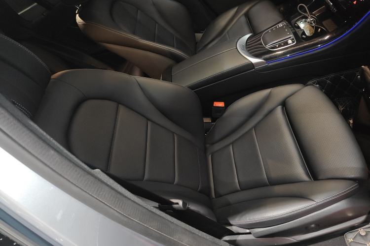 Used Mercedes-Benz EQC 2022-Year Restyled EQC 350 4MATIC Right Front Seat