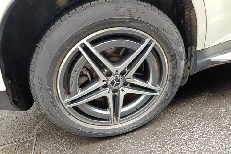 Used Mercedes-Benz EQC 2022 EQC 400 4MATIC Right Rear Wheel Hub