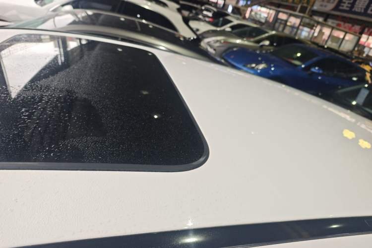 Used Mercedes-Benz EQC 2022 EQC 400 4MATIC Roof