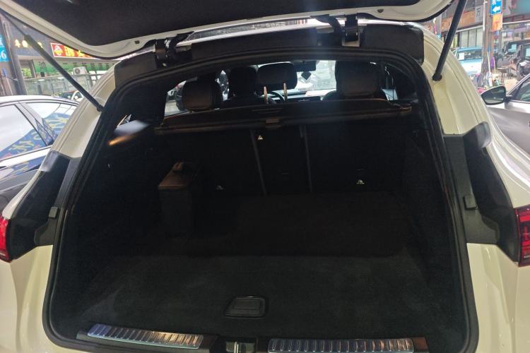 Used Mercedes-Benz EQC 2022 EQC 400 4MATIC Trunk
