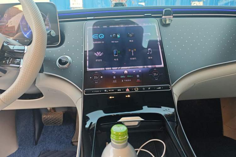 Used Mercedes-Benz EQE 2022 350 Pioneer Edition Audio And AC Panel
