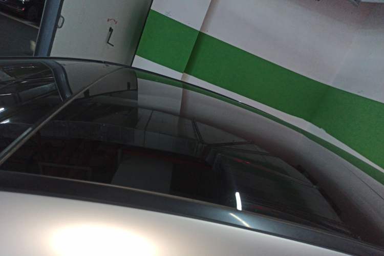 Used Mercedes-Benz EQE 2025 500 4MATIC Luxury Edition Roof