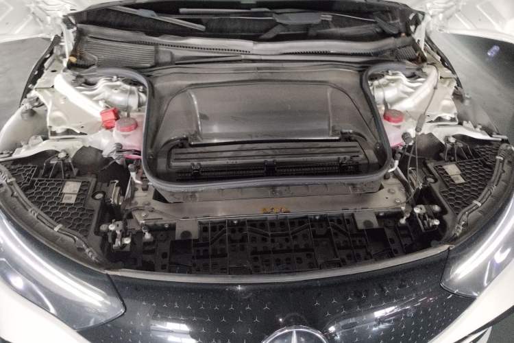 Used Mercedes-Benz EQE 2022 350 Luxury Edition Engine Bay