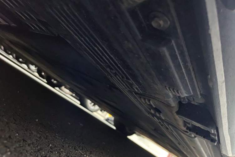 Used Mercedes-Benz EQE 2022 350 Luxury Edition Chassis Rear Right