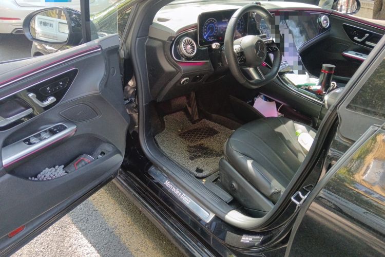 Used Mercedes-Benz EQE 2022 350 Pioneer Edition Driver Seat