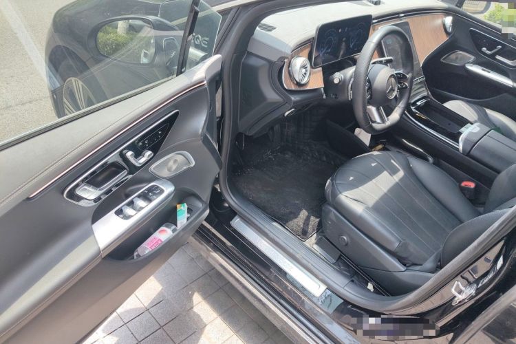 Used Mercedes-Benz EQE 2022 350 Luxury Edition Driver Seat