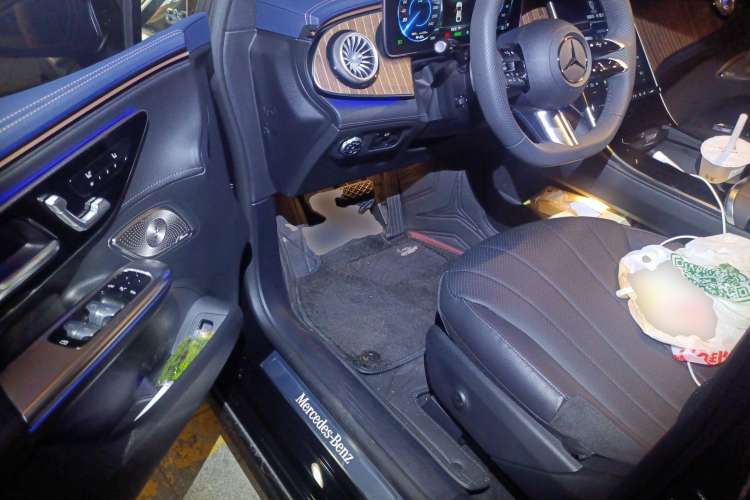 Used Mercedes-Benz EQE 2022 350 Pioneer Edition Driver Seat
