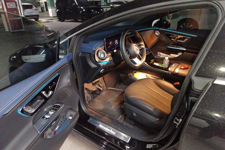 Used Mercedes-Benz EQE 2022 350 Pioneer Edition Driver Seat