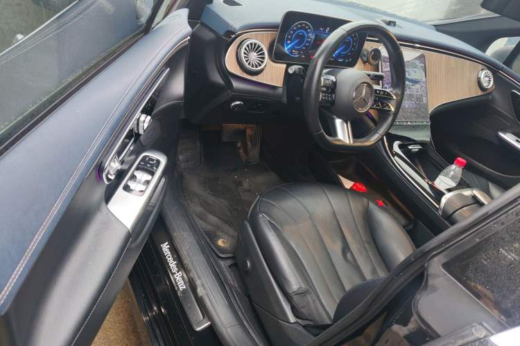 Used Mercedes-Benz EQE 2022 350 Pioneer Edition Driver Seat