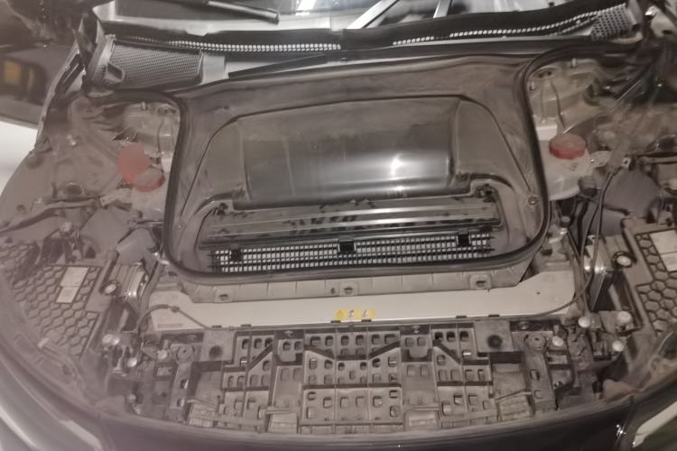 Used Mercedes-Benz EQE 2022 350 Luxury Edition Engine Bay