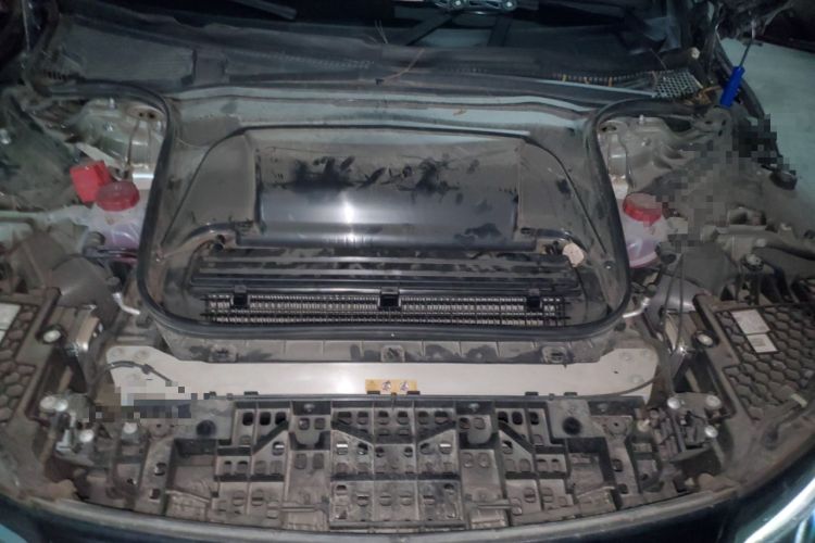 Used Mercedes-Benz EQE 2022 350 Luxury Edition Engine Bay