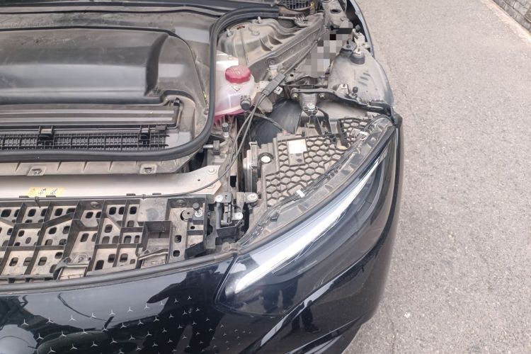Used Mercedes-Benz EQE 2022 350 Luxury Edition Engine Bay Left