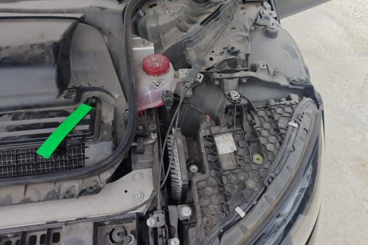 Used Mercedes-Benz EQE 2022 350 First Edition Special Version Engine Bay Left
