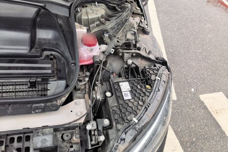 Used Mercedes-Benz EQE 2022 350 Luxury Edition Engine Bay Left