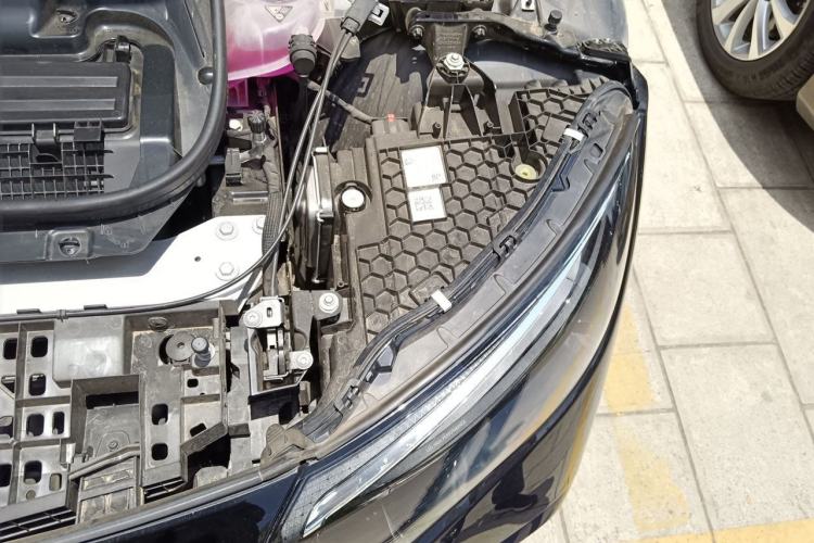 Used Mercedes-Benz EQE 2022 350 Pioneer Edition Engine Bay Left