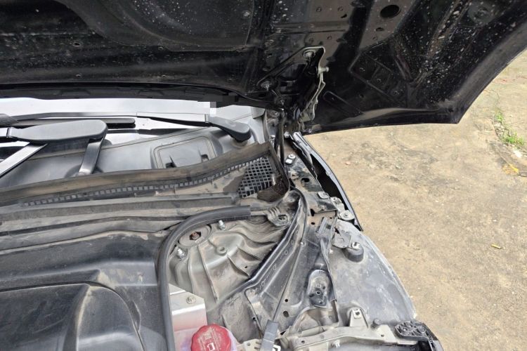 Used Mercedes-Benz EQE 2022 350 Pioneer Edition Engine Bay Left