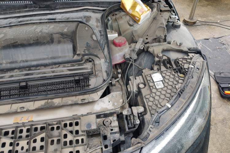 Used Mercedes-Benz EQE 2022 350 Pioneer Edition Engine Bay Left