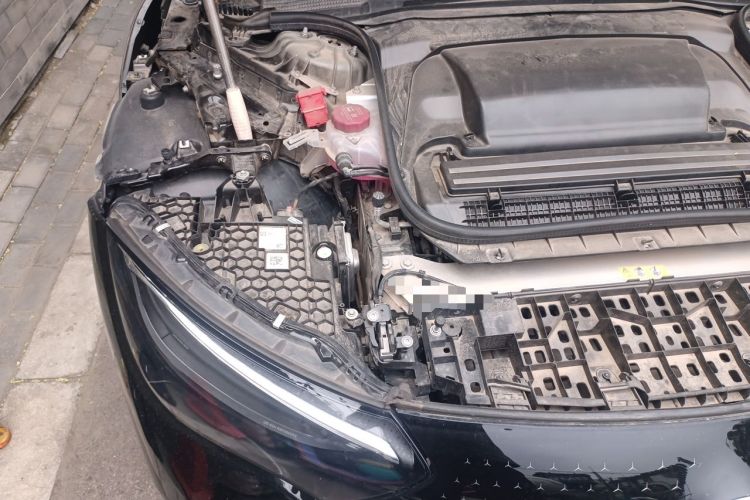 Used Mercedes-Benz EQE 2022 350 Luxury Edition Engine Bay Right