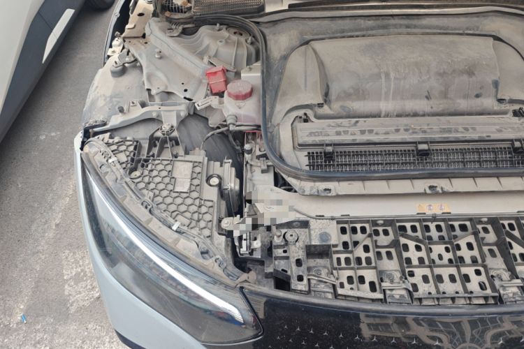 Used Mercedes-Benz EQE 2022 350 Luxury Edition Engine Bay Right