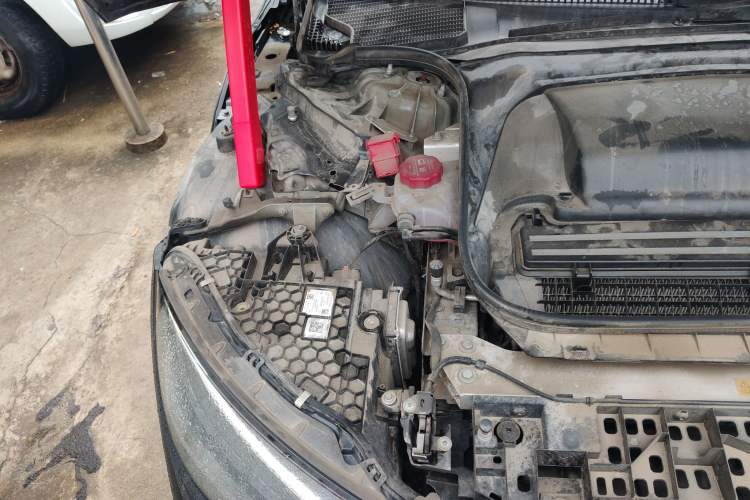 Used Mercedes-Benz EQE 2022 350 Pioneer Edition Engine Bay Right