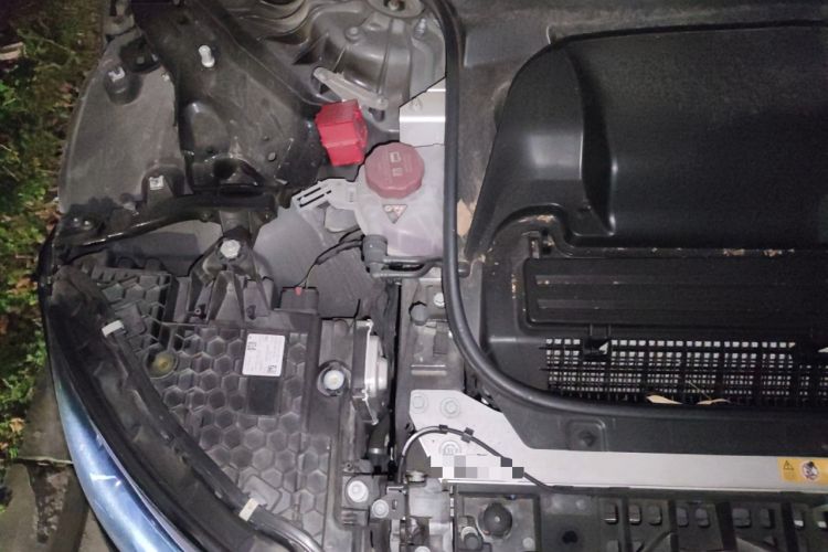 Used Mercedes-Benz EQE 2022 350 Pioneer Edition Engine Bay Right