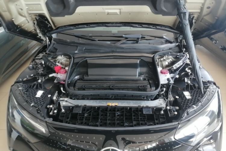 Used Mercedes-Benz EQE 2022 350 Luxury Edition Engine Bay