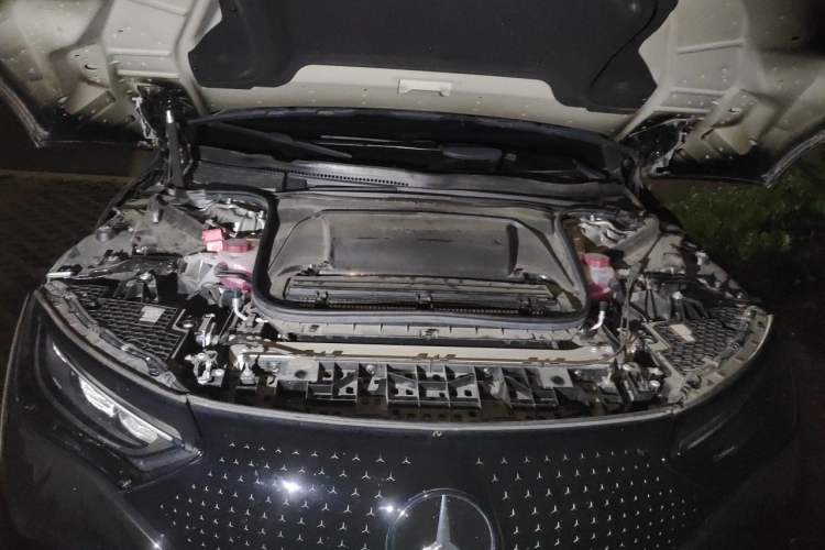 Used Mercedes-Benz EQE 2022 350 Luxury Edition Engine Bay