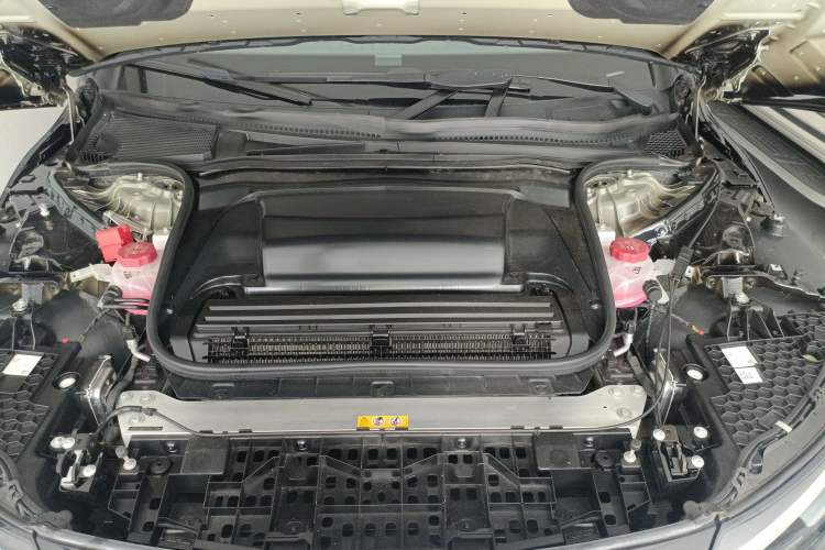 Used Mercedes-Benz EQE 2022 350 Pioneer Edition Engine Bay