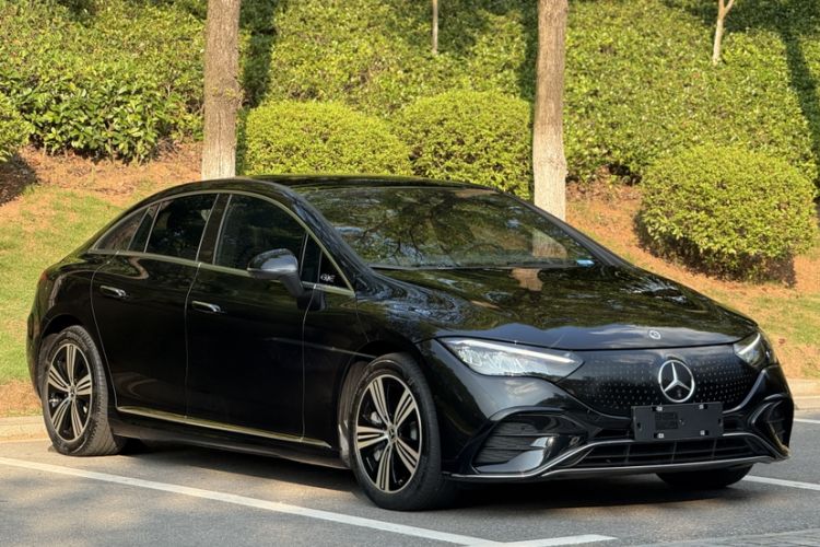 Used Mercedes-Benz EQE 2022 350 Luxury Edition Exterior 2