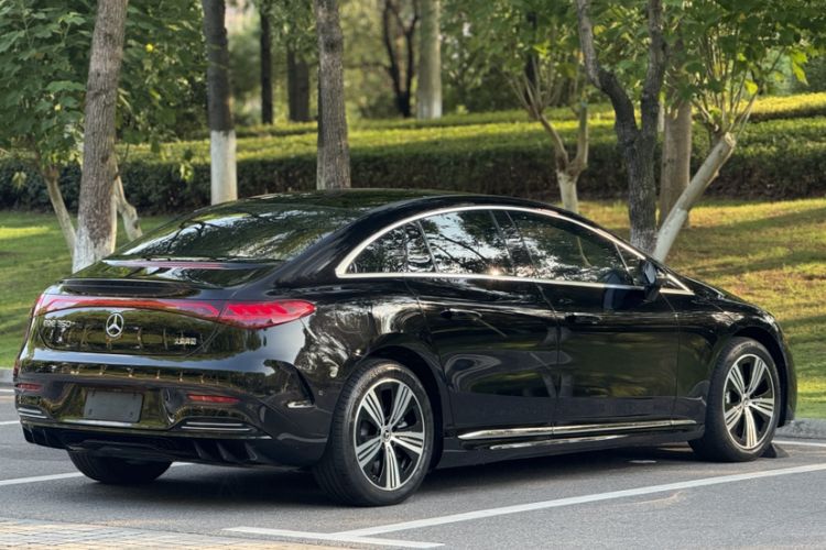 Used Mercedes-Benz EQE 2022 350 Luxury Edition Exterior 6