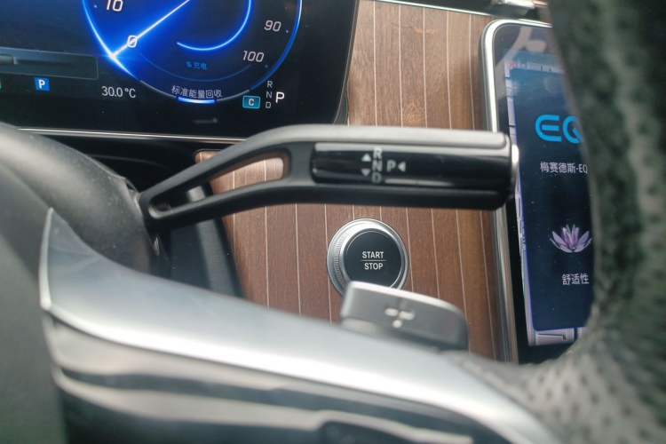 Used Mercedes-Benz EQE 2022 350 Luxury Edition Gear Lever