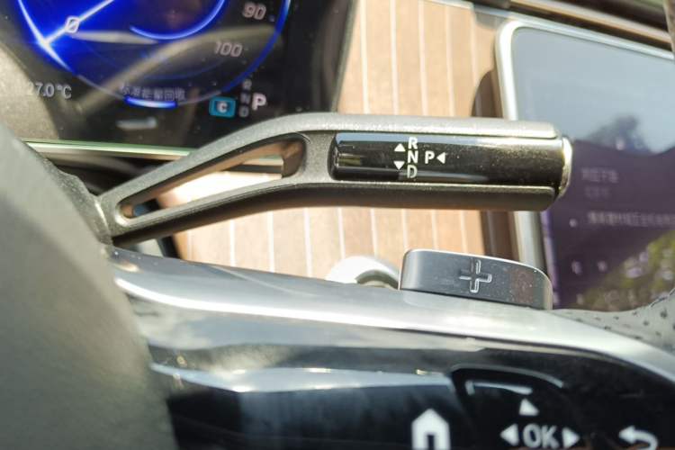 Used Mercedes-Benz EQE 2022 350 Pioneer Edition Gear Lever