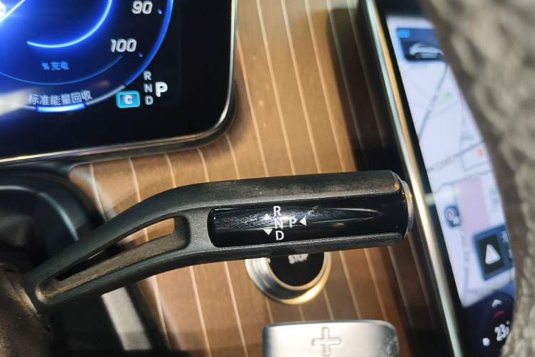 Used Mercedes-Benz EQE 2022 350 Luxury Edition Gear Lever