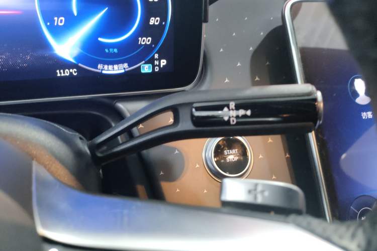 Used Mercedes-Benz EQE 2022 350 First Edition Special Version Gear Lever