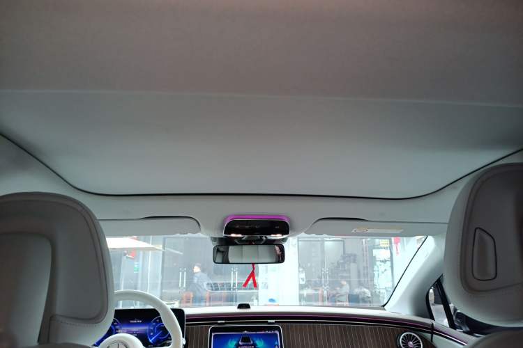 Used Mercedes-Benz EQE 2022 350 Pioneer Edition Headliner