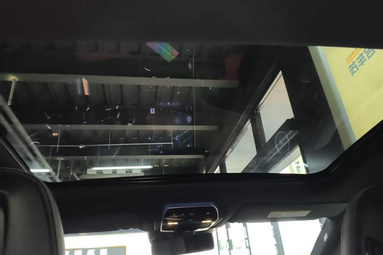 Used Mercedes-Benz EQE 2022 350 Pioneer Edition Headliner
