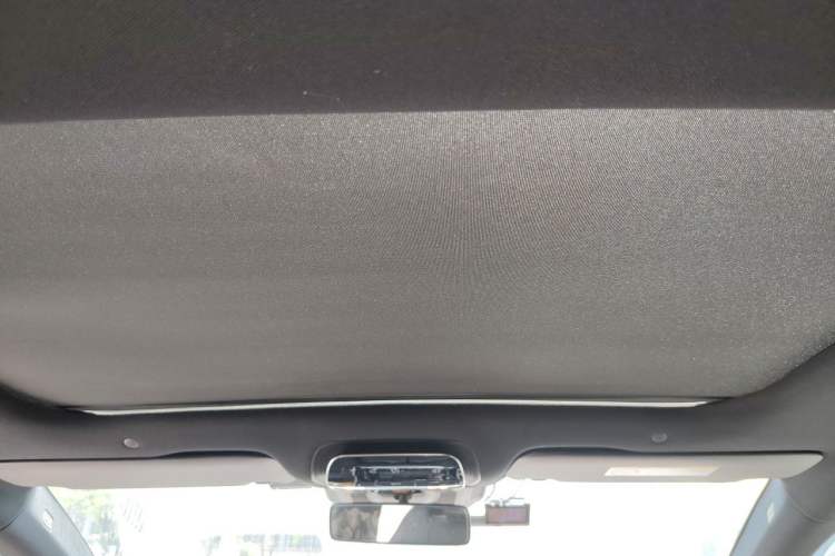 Used Mercedes-Benz EQE 2022 350 Luxury Edition Headliner