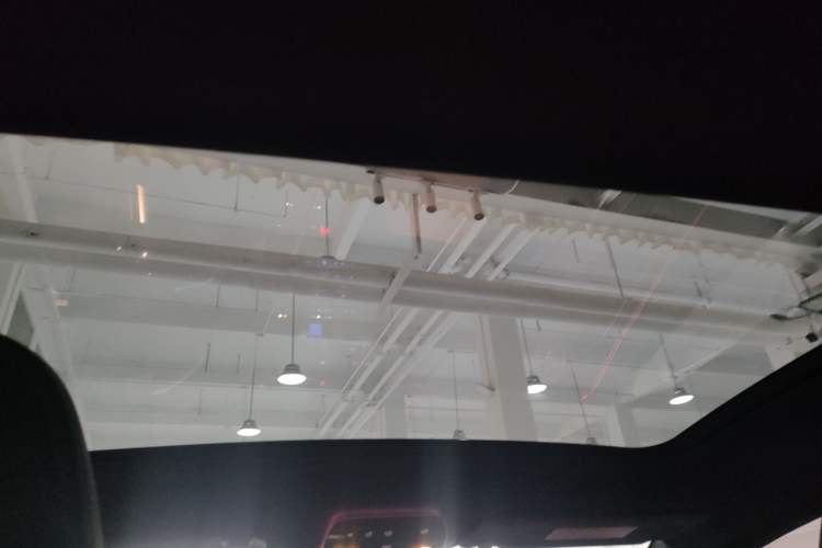 Used Mercedes-Benz EQE 2022 350 First Edition Special Version Headliner