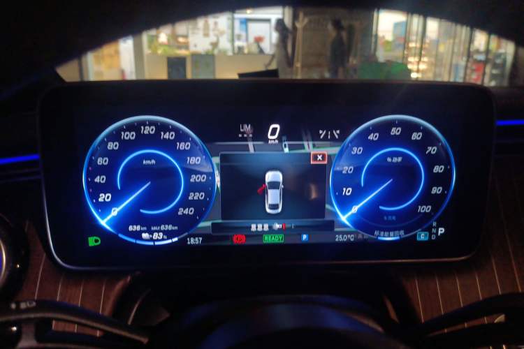 Used Mercedes-Benz EQE 2022 350 Pioneer Edition Instrument Cluster