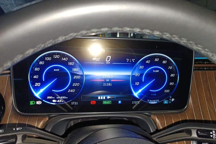 Used Mercedes-Benz EQE 2022 350 Pioneer Edition Instrument Cluster