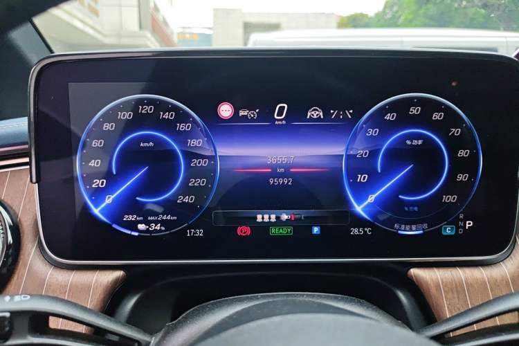Used Mercedes-Benz EQE 2022 350 Luxury Edition Instrument Cluster