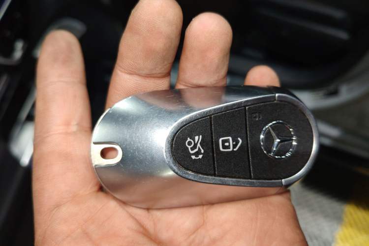 Used Mercedes-Benz EQE 2022 350 Pioneer Edition Interior 1