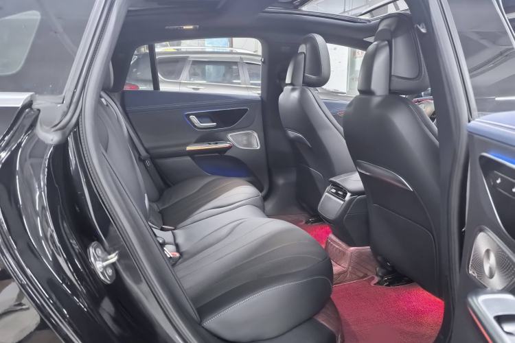 Used Mercedes-Benz EQE 2022 350 Pioneer Edition Interior 2