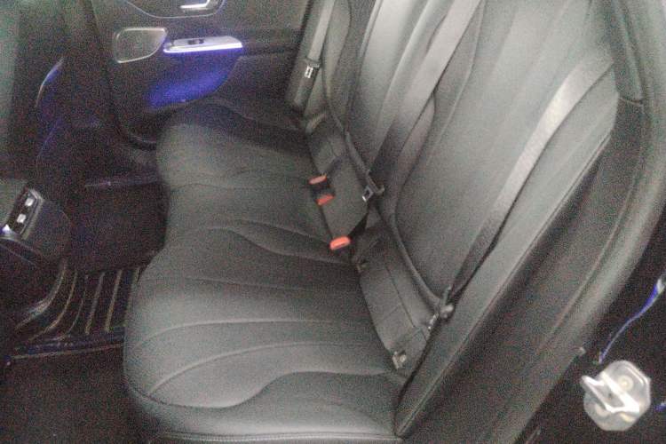 Used Mercedes-Benz EQE 2022 350 First Edition Special Version Interior 4