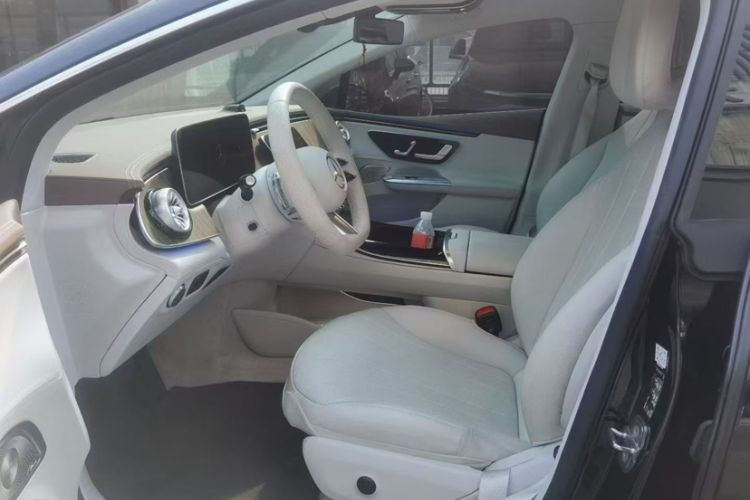 Used Mercedes-Benz EQE 2022 350 Pioneer Edition Interior 5